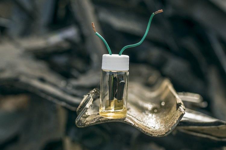 Chế tạo ra pin hiệu suất cực cao từ những thứ chúng ta vẫn vứt đi hàng ngày