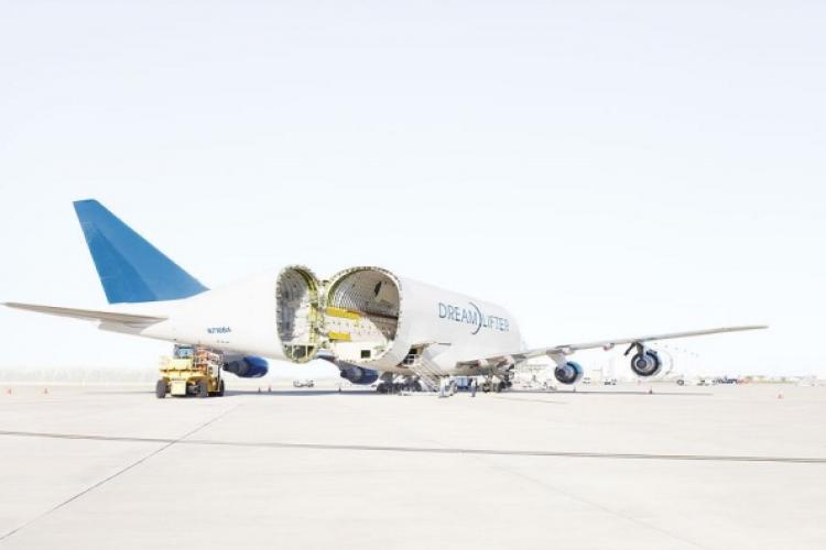 Chiêm ngưỡng những vận tải cơ lớn nhất thế giới