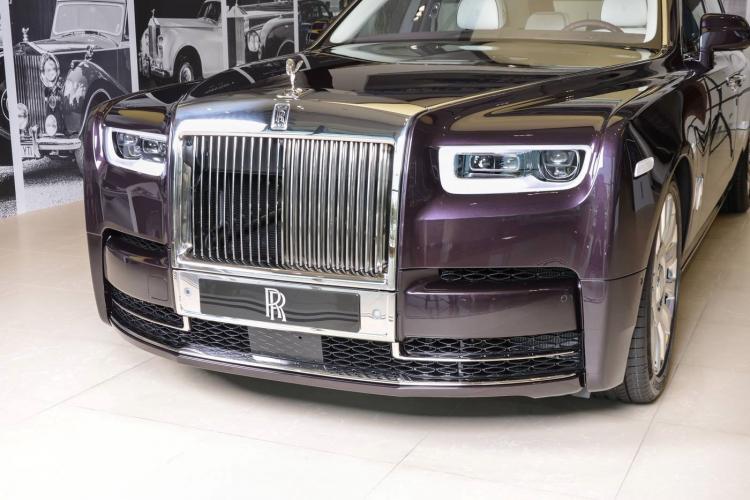 Chiêm ngưỡng Rolls-Royce Phantom hoàn toàn mới vừa ra mắt