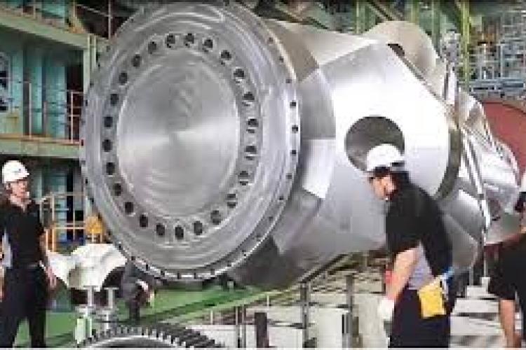 Công nghệ rèn, đúc trục động cơ khổng lồ trong công nghiệp nặng